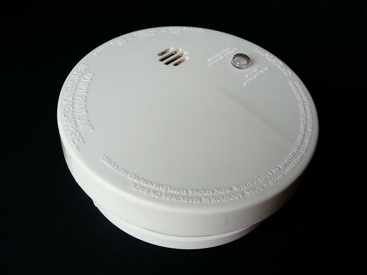 How To Clean Your Hardwired Smoke Detector - Youtube
